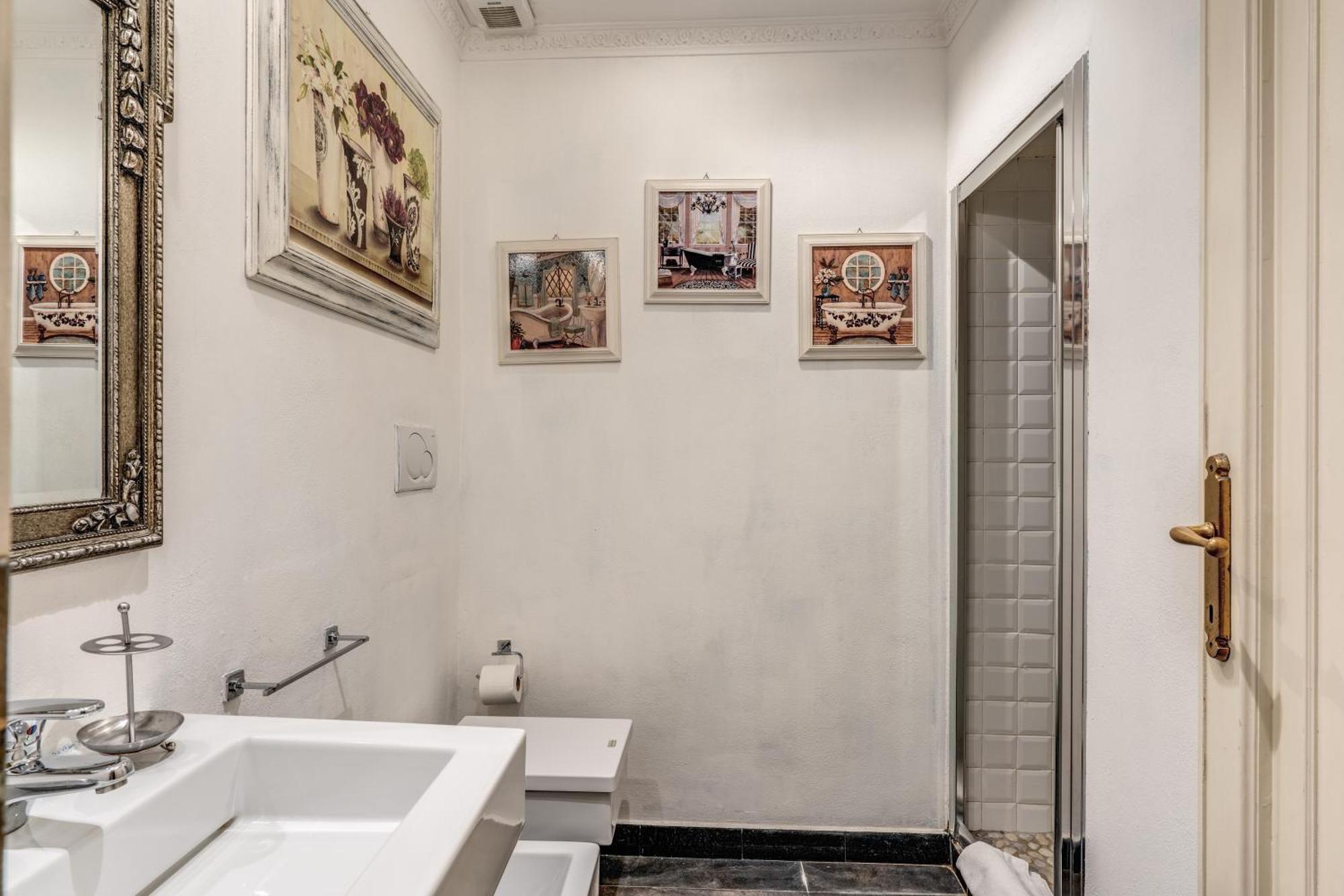 Apartamento Crispi Little 1 *